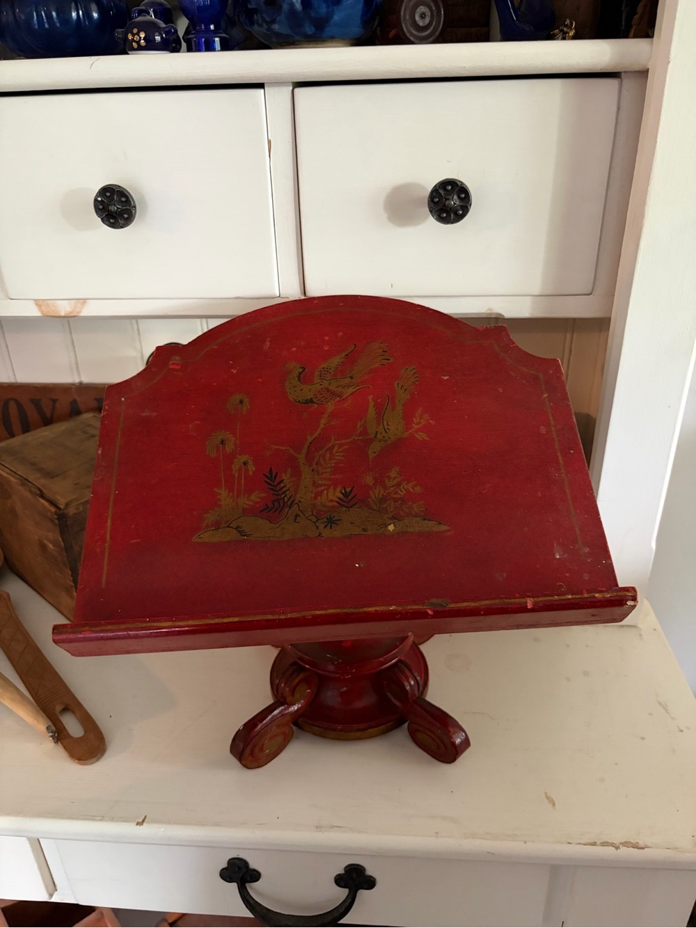Chinoiserie Red Decorative Chinoiserie Tilt Book Stand